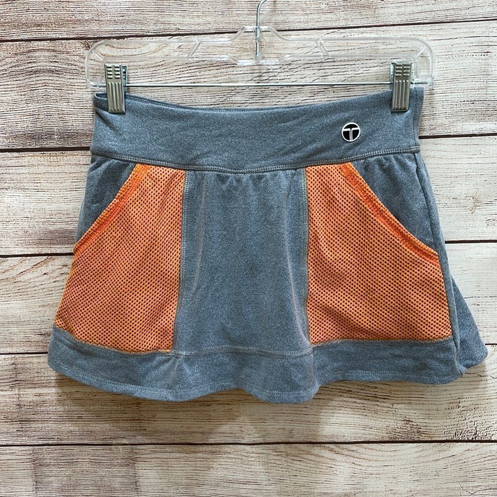 TRINA TURK RECREATION KNIT SKORT
